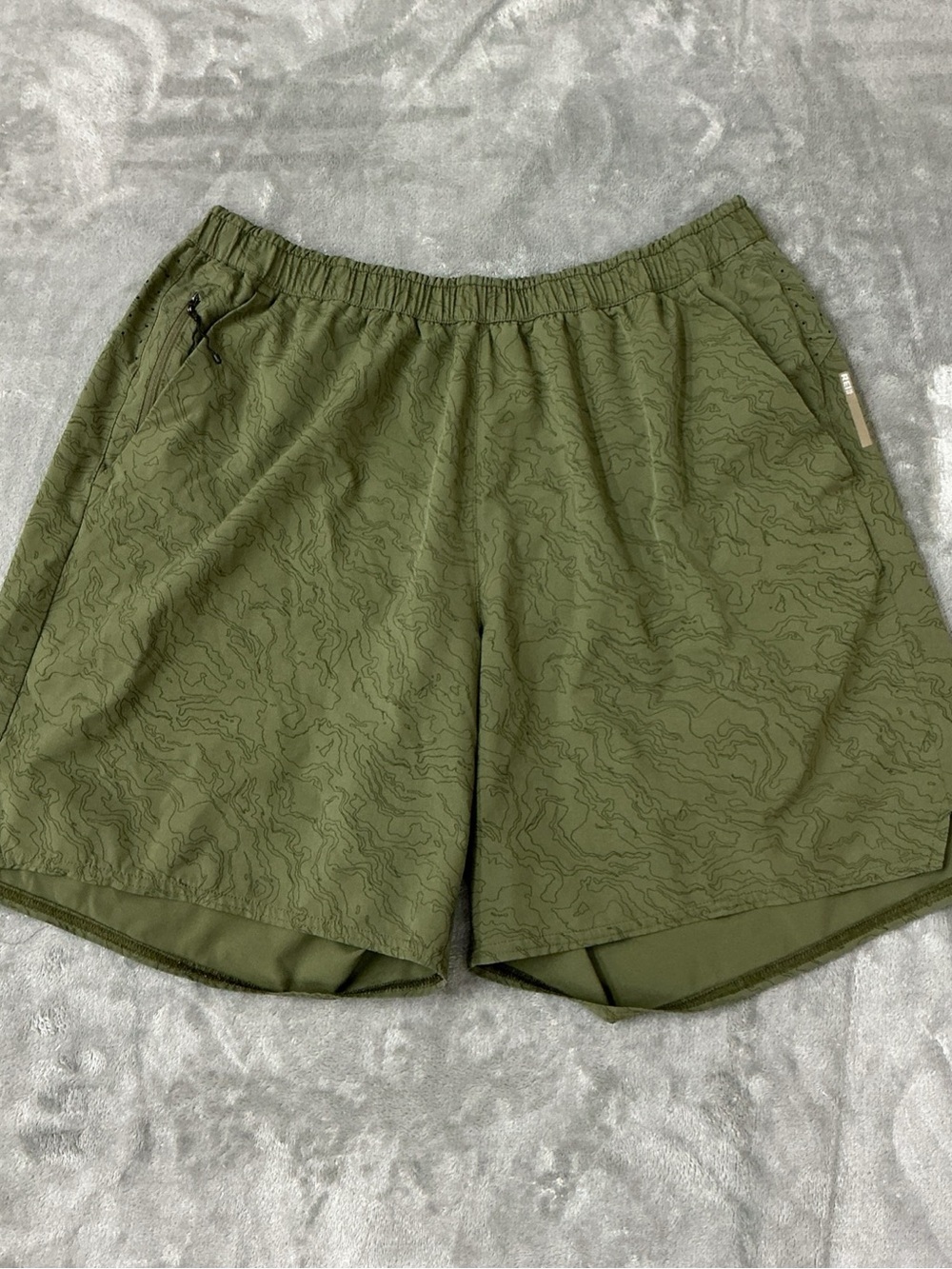 REI Co-Op Trailmade Swim Trunks Mens Large lined green topographic print pockets